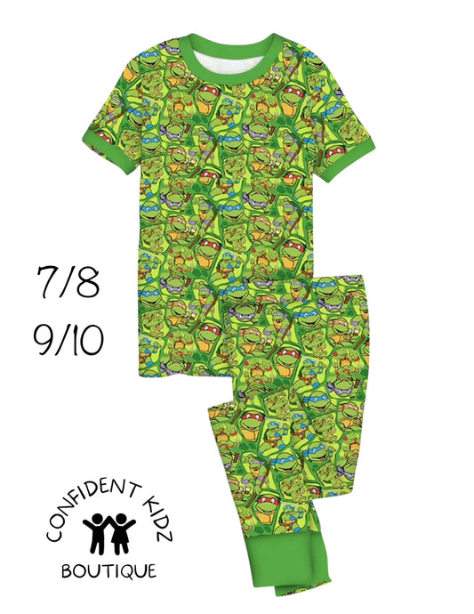 Turtles Bamboo Lounge